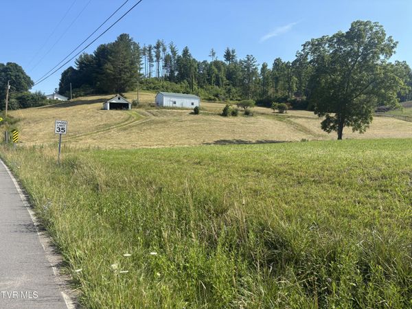 2787 Pleasant Valley Road, Mountain City, TN 37683