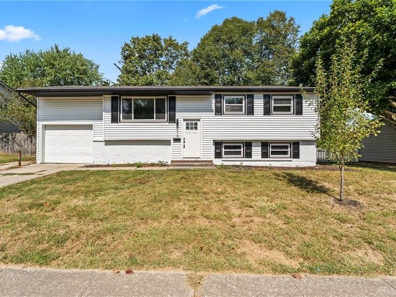 1015 Van Arden Drive, Vandalia, OH 45377 Photo 1