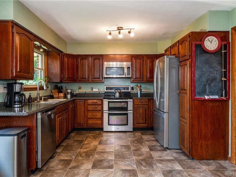1566 Grimes Avenue, Urbana, OH 43078 Photo 20