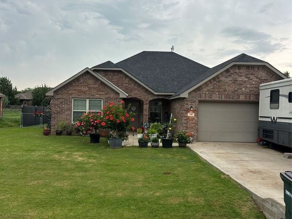 136 Glenbrook , Calera, OK 74730