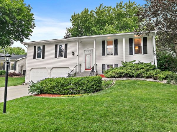 768 Merrimac Street, Cary, IL 60013