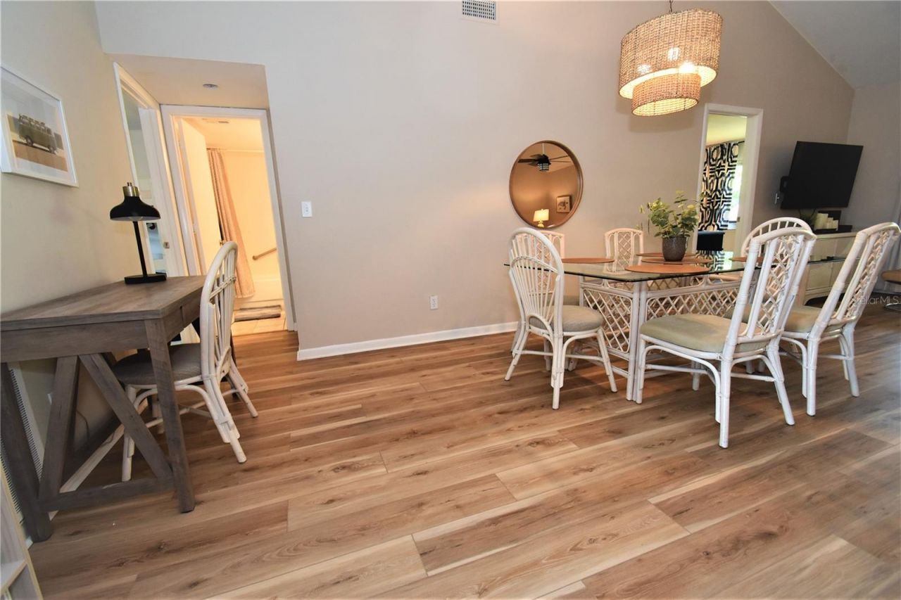 1712 Glenhouse Drive, Unit GL417, Sarasota, FL 34231 Photo