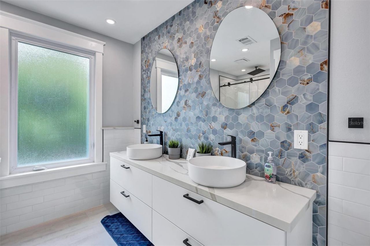 206 20th Street W, Bradenton, FL 34205 Photo