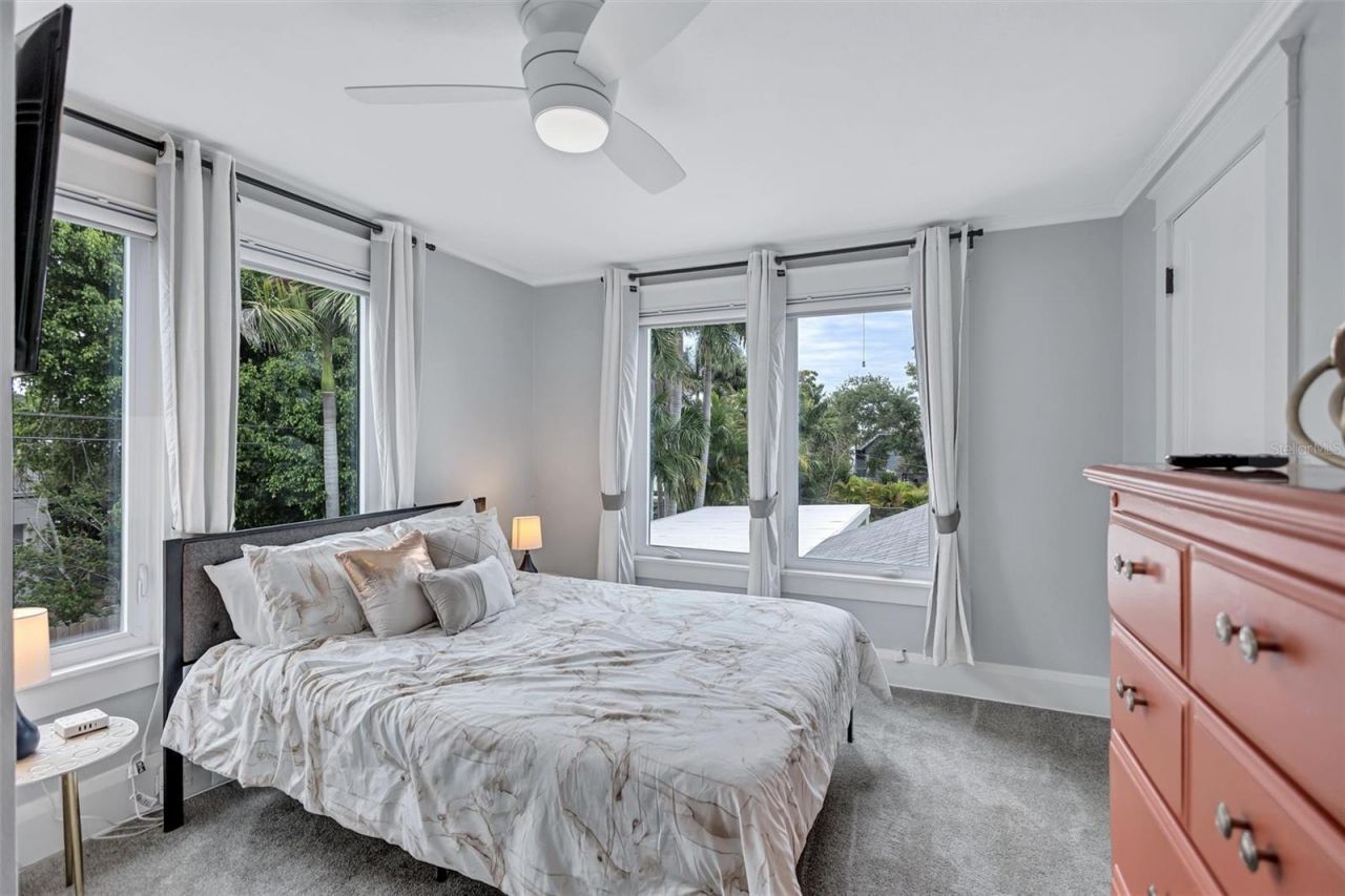 206 20th Street W, Bradenton, FL 34205 Photo
