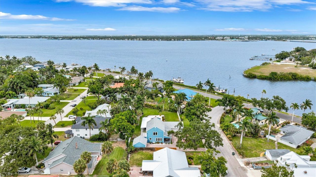 206 20th Street W, Bradenton, FL 34205 Photo