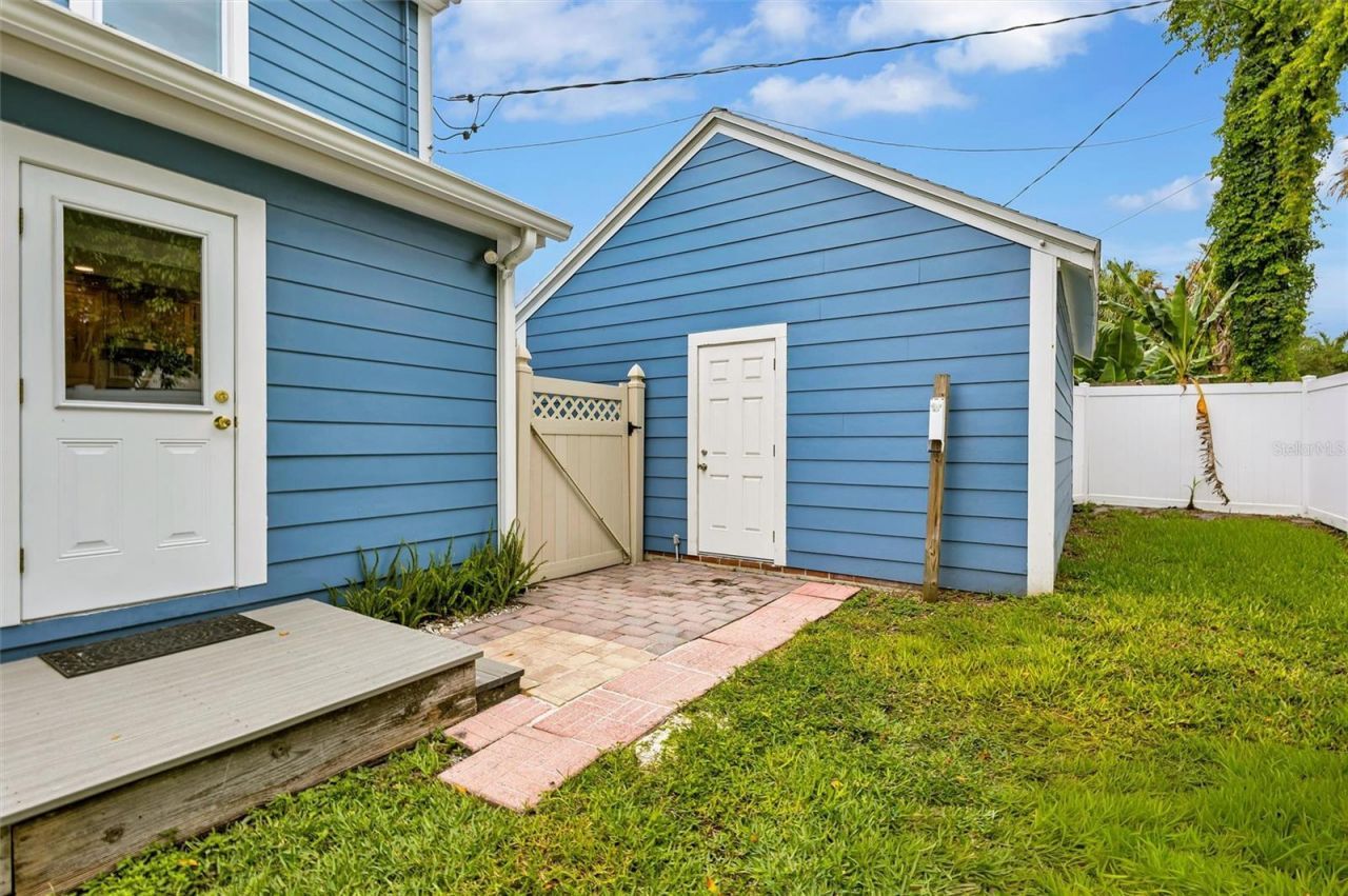 206 20th Street W, Bradenton, FL 34205 Photo