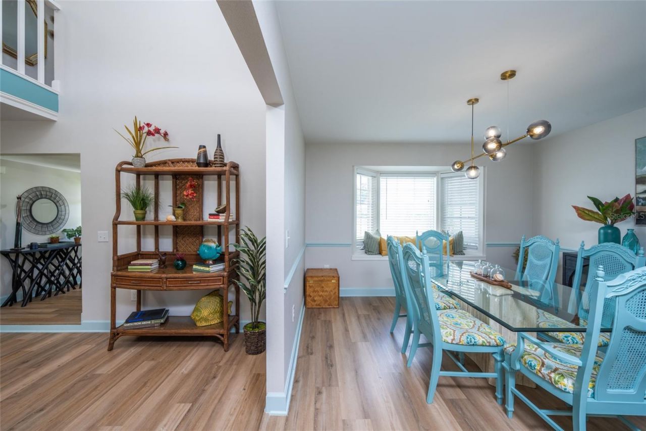 5005 Canterbury Drive , Sarasota, FL 34243 Photo