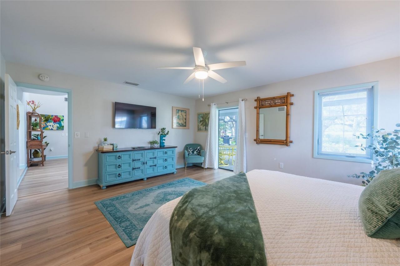 5005 Canterbury Drive , Sarasota, FL 34243 Photo