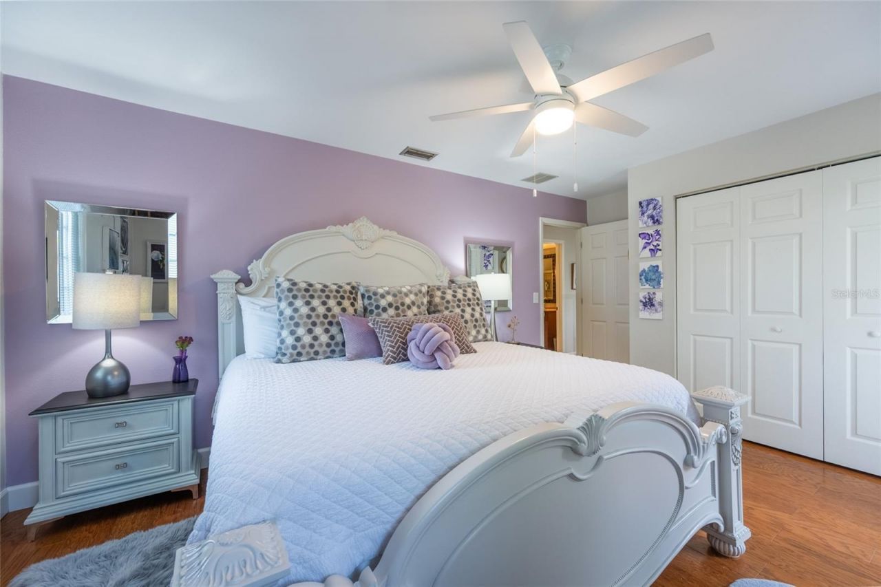 5005 Canterbury Drive , Sarasota, FL 34243 Photo
