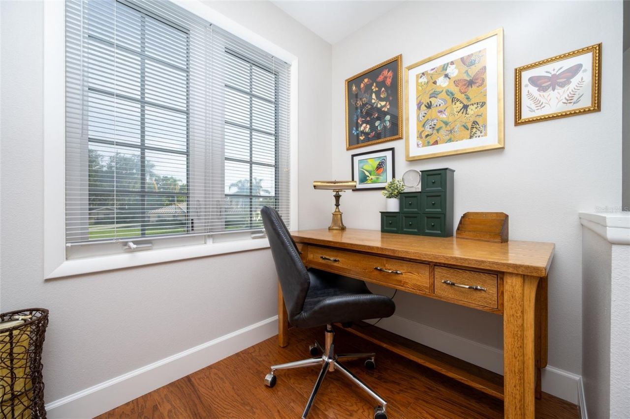 5005 Canterbury Drive , Sarasota, FL 34243 Photo