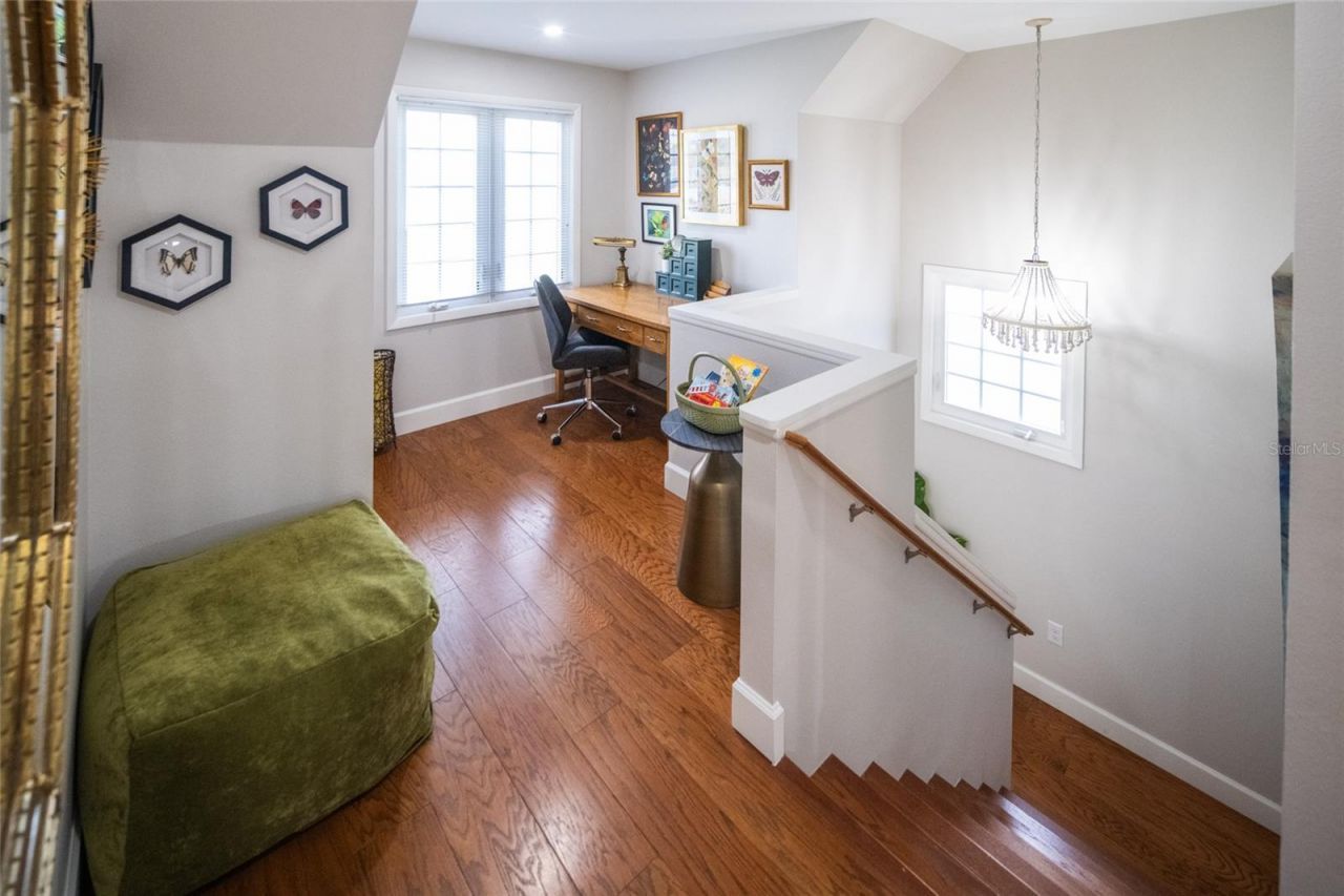 5005 Canterbury Drive , Sarasota, FL 34243 Photo