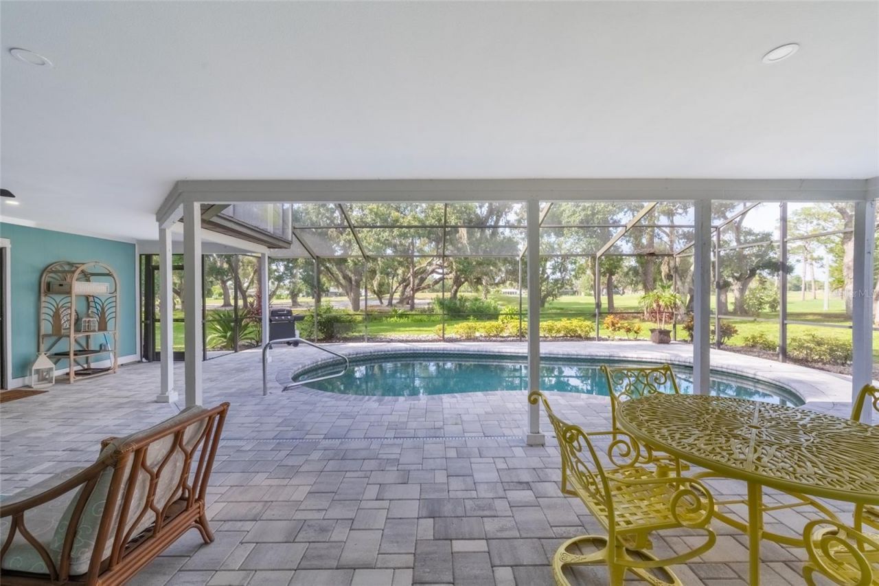 5005 Canterbury Drive , Sarasota, FL 34243 Photo
