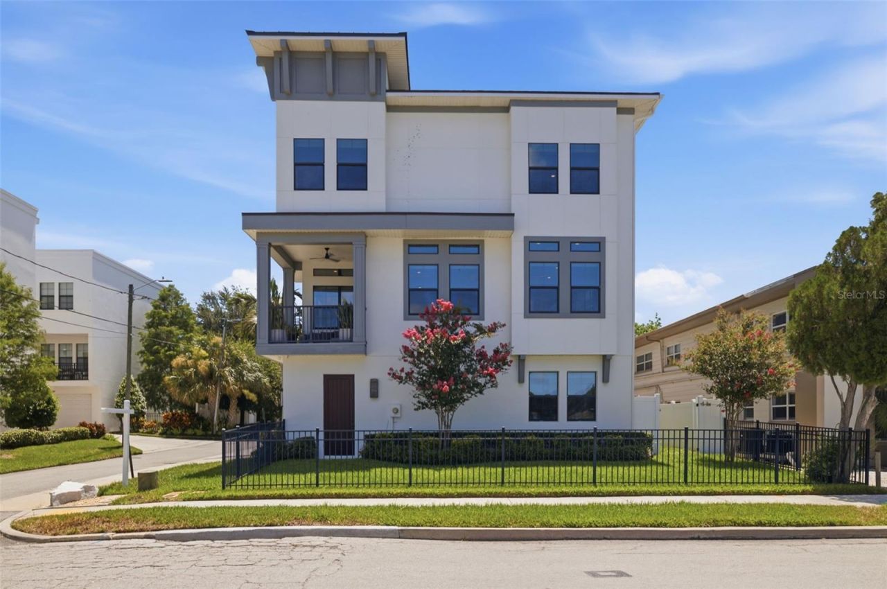 1815 5th Street N, Saint Petersburg, FL 33704 Photo