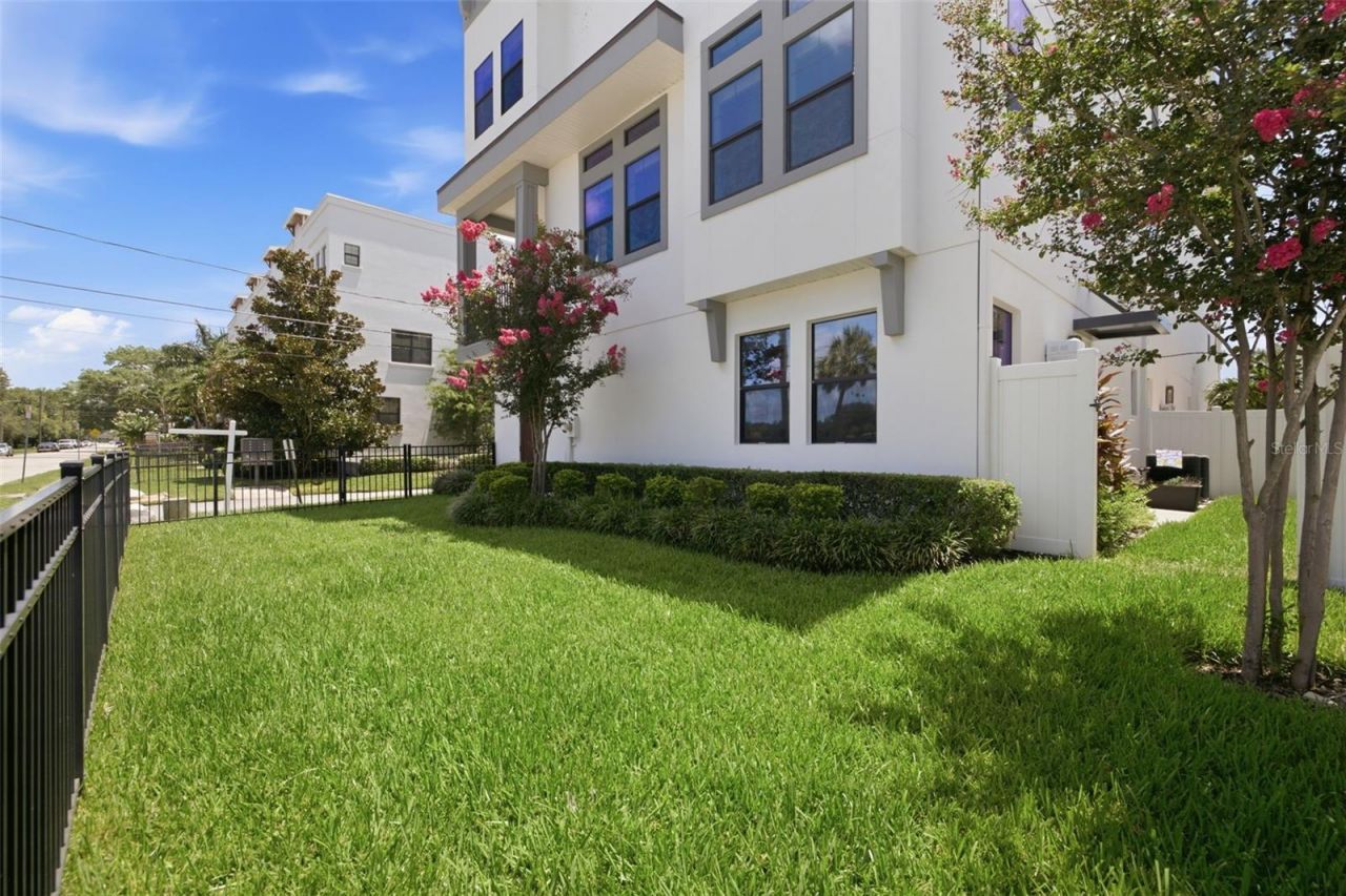 1815 5th Street N, Saint Petersburg, FL 33704 Photo