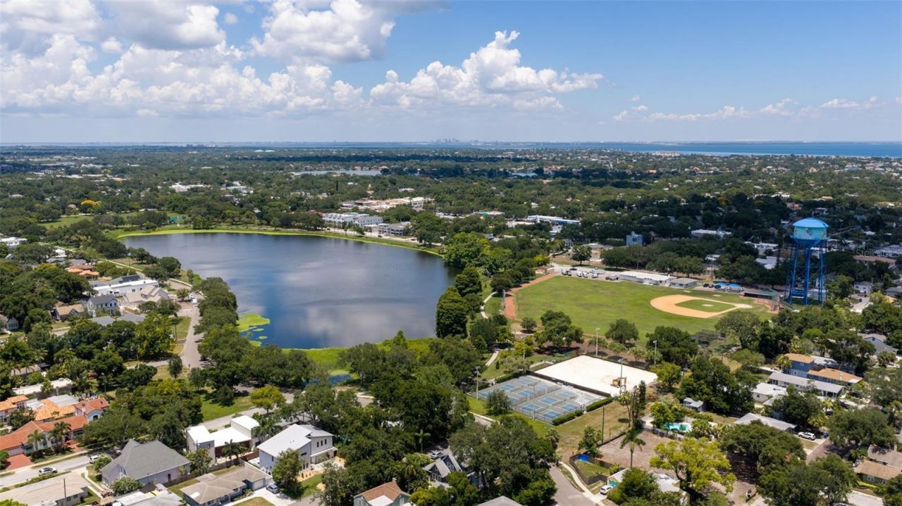 1815 5th Street N, Saint Petersburg, FL 33704 Photo