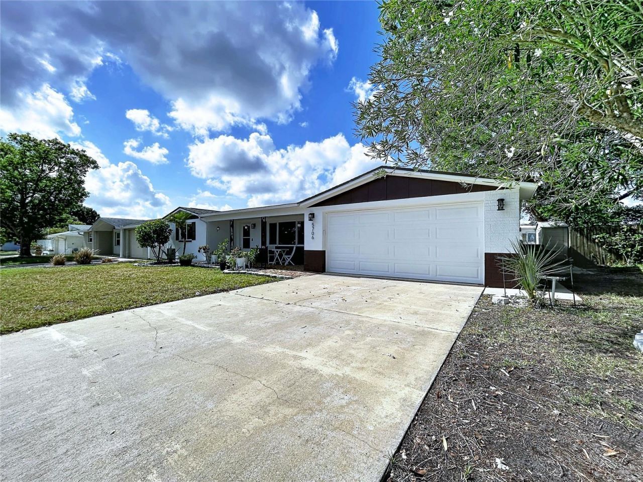 5706 Dove Drive, New Port Richey, FL 34652 Photo