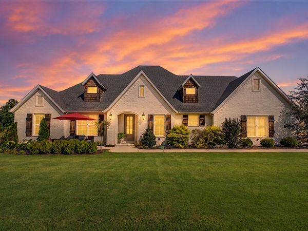 1374 S Spring Loop , Fayetteville, AR 72703