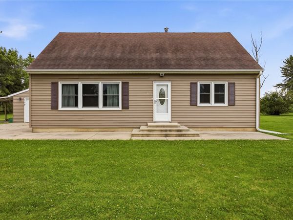 115 Kohl Street, Martelle, IA 52305