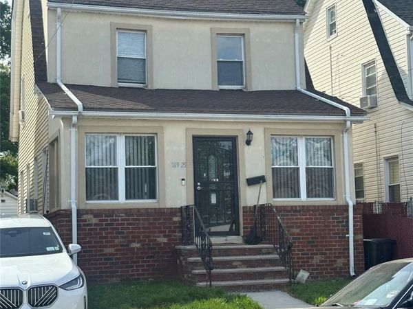 18925 Mangin Avenue, Saint Albans, NY 11412