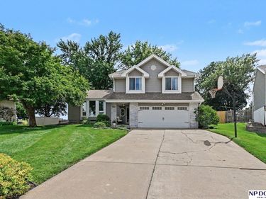 602 N 151 Circle, Omaha, NE 68154