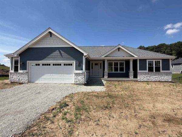171 Savannah Parkway, Deerfield, WI 53531