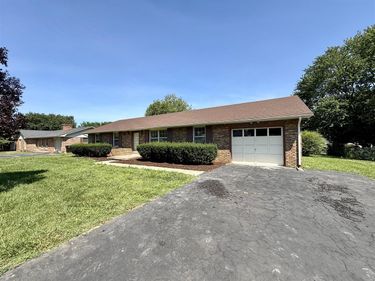 1611 Planters Way , Bowling Green, KY 42104