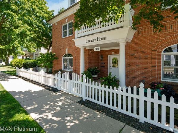 206 E Liberty Street , Milford Vlg, MI 48381