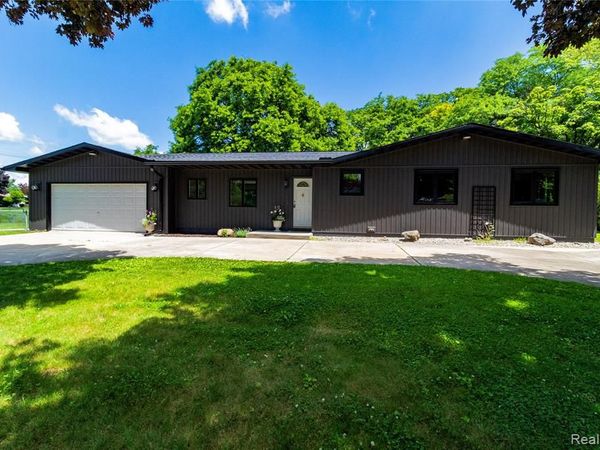 1138 Baldwin Road, Lapeer Twp, MI 48446