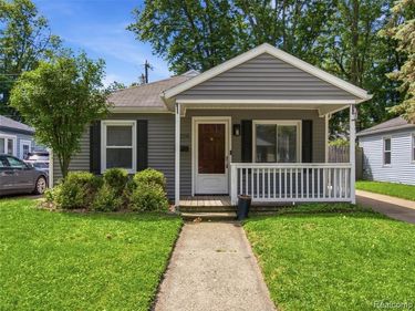 2204 Brockton Avenue, Royal Oak, MI 48067