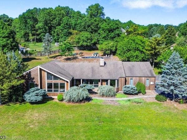 2 Partridge Run, Union, NJ 08827