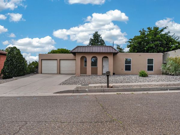 10501 Delicado Place NE, Albuquerque, NM 87111