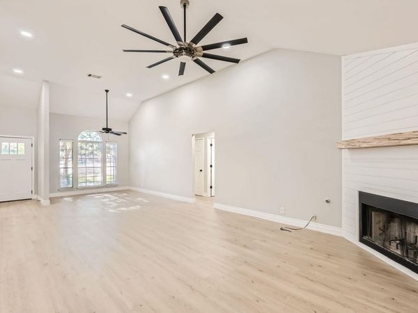 201 Orchard WAY, Hutto, TX 78634