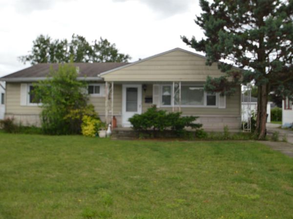 2808 Edison Road, South Bend, IN 46615