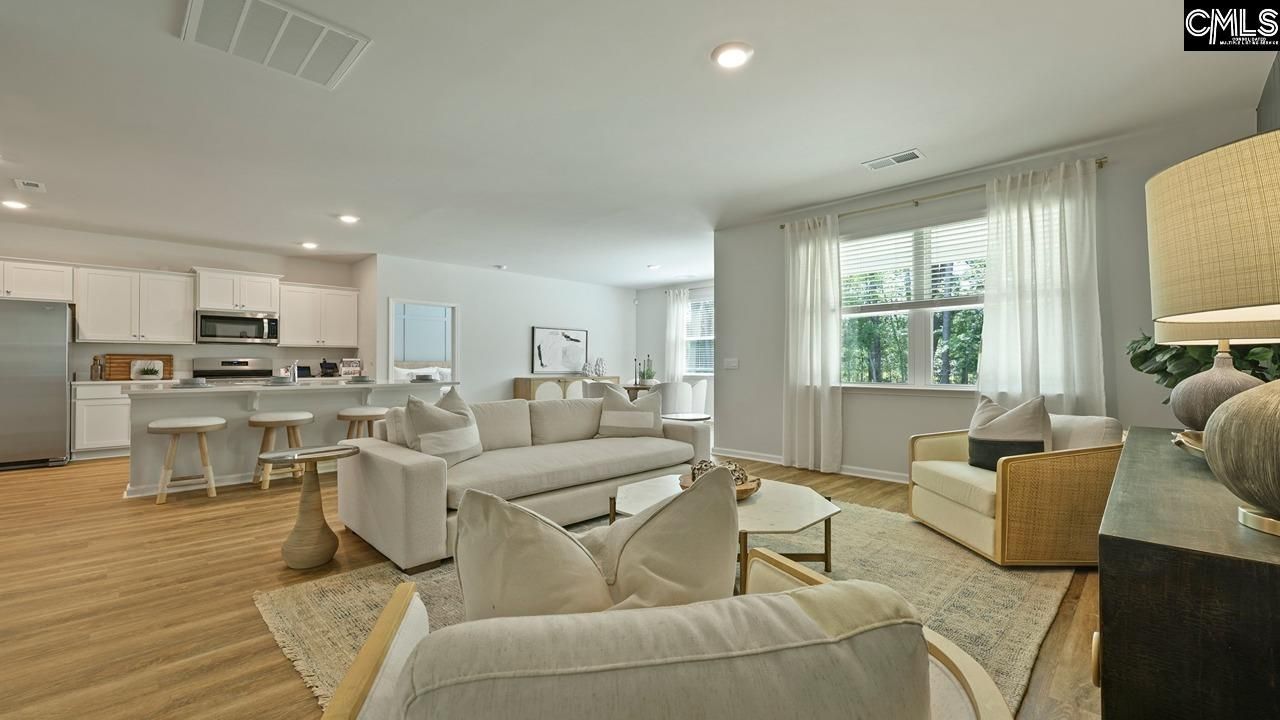 195 Fuller Road  Photo 17