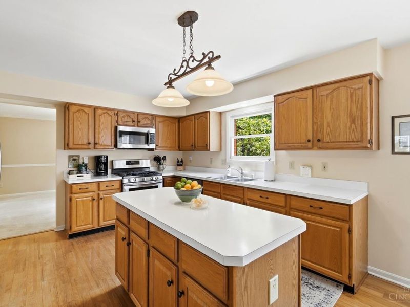 6295 Stoneyford Court, West Chester, OH 45069 Photo 14