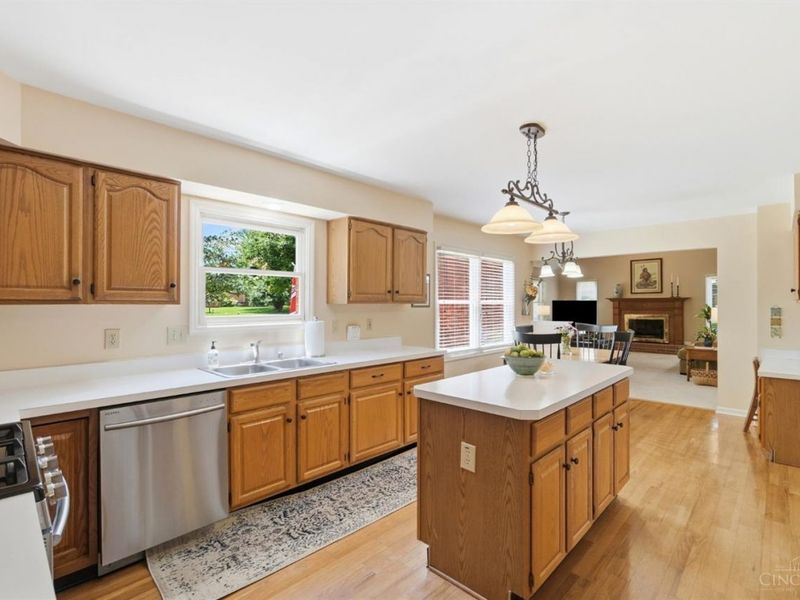 6295 Stoneyford Court, West Chester, OH 45069 Photo 17
