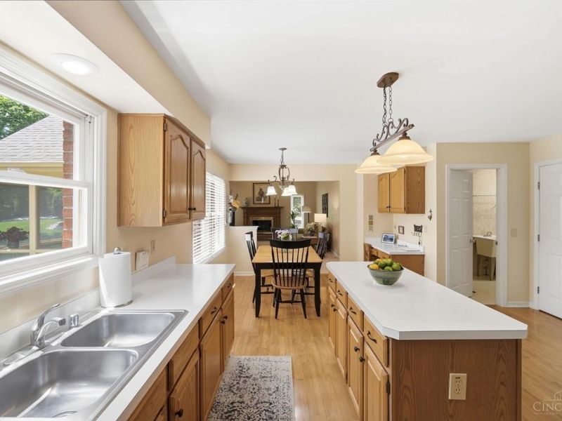 6295 Stoneyford Court, West Chester, OH 45069 Photo 24