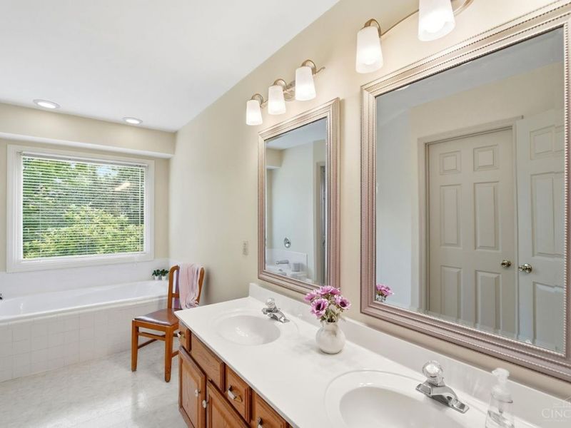 6295 Stoneyford Court, West Chester, OH 45069 Photo 38