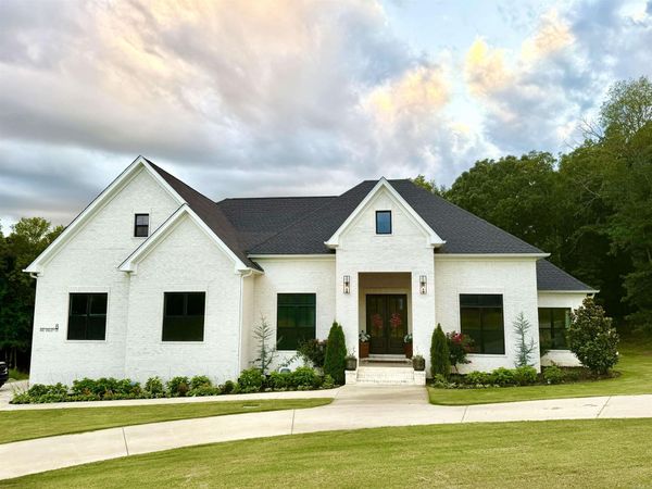 8 Rae Valley Drive, Greenbrier, AR 72058