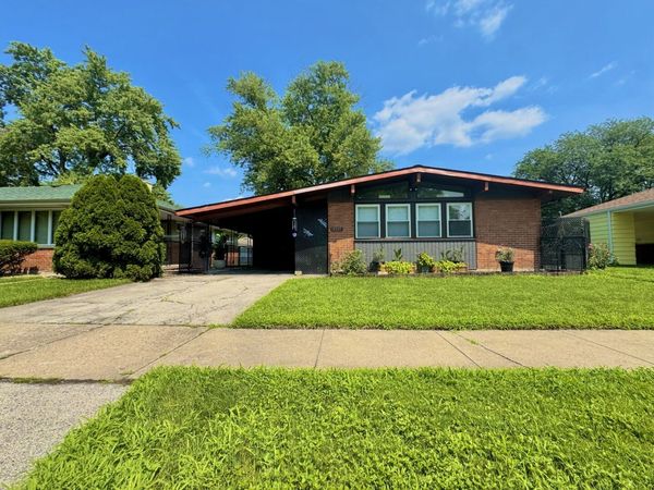15307 Hastings Drive , Dolton, IL 60419