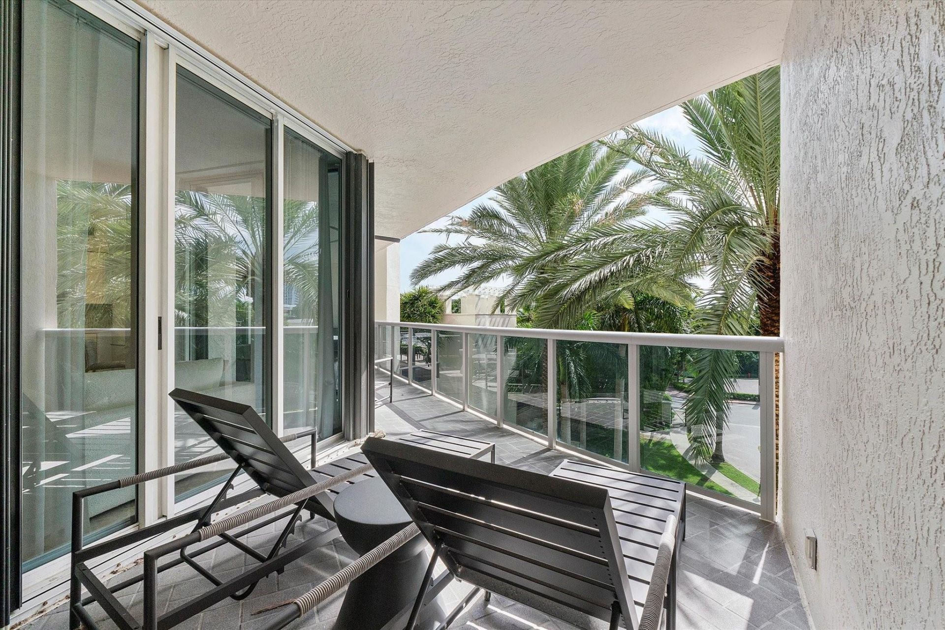 3100 N Ocean Boulevard, Unit 406, Fort Lauderdale, FL 33308 Photo