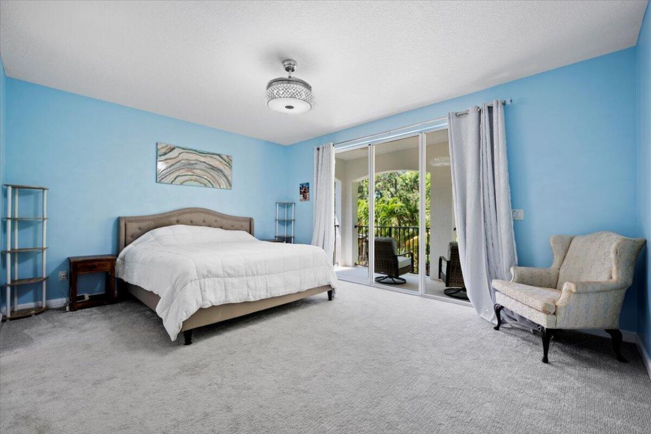 956 Mill Creek Drive, Palm Beach Gardens, FL 33410 Photo