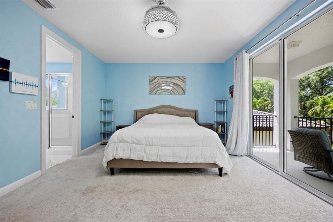 956 Mill Creek Drive, Palm Beach Gardens, FL 33410 Photo