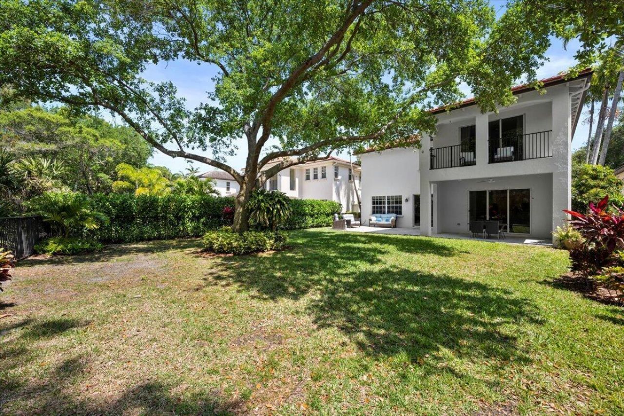 956 Mill Creek Drive, Palm Beach Gardens, FL 33410 Photo