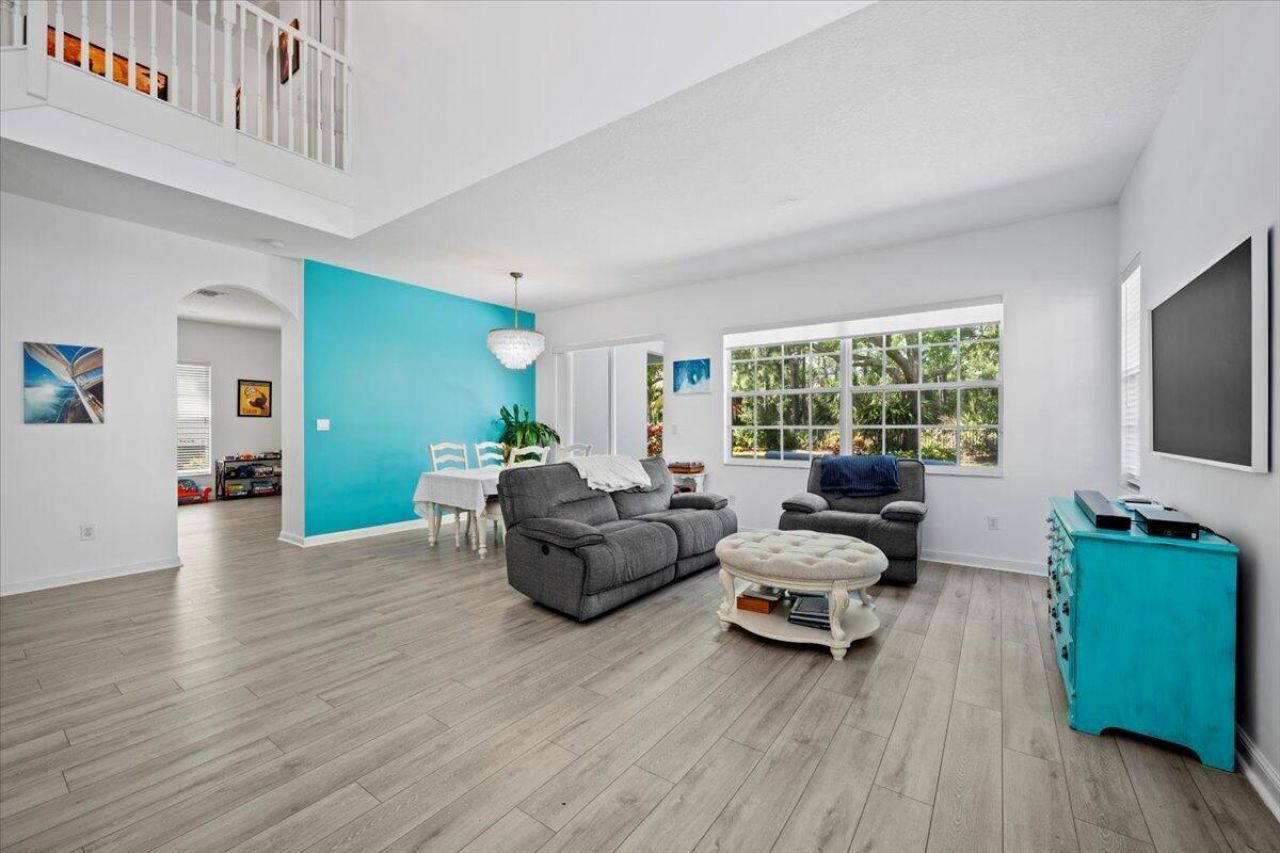956 Mill Creek Drive, Palm Beach Gardens, FL 33410 Photo