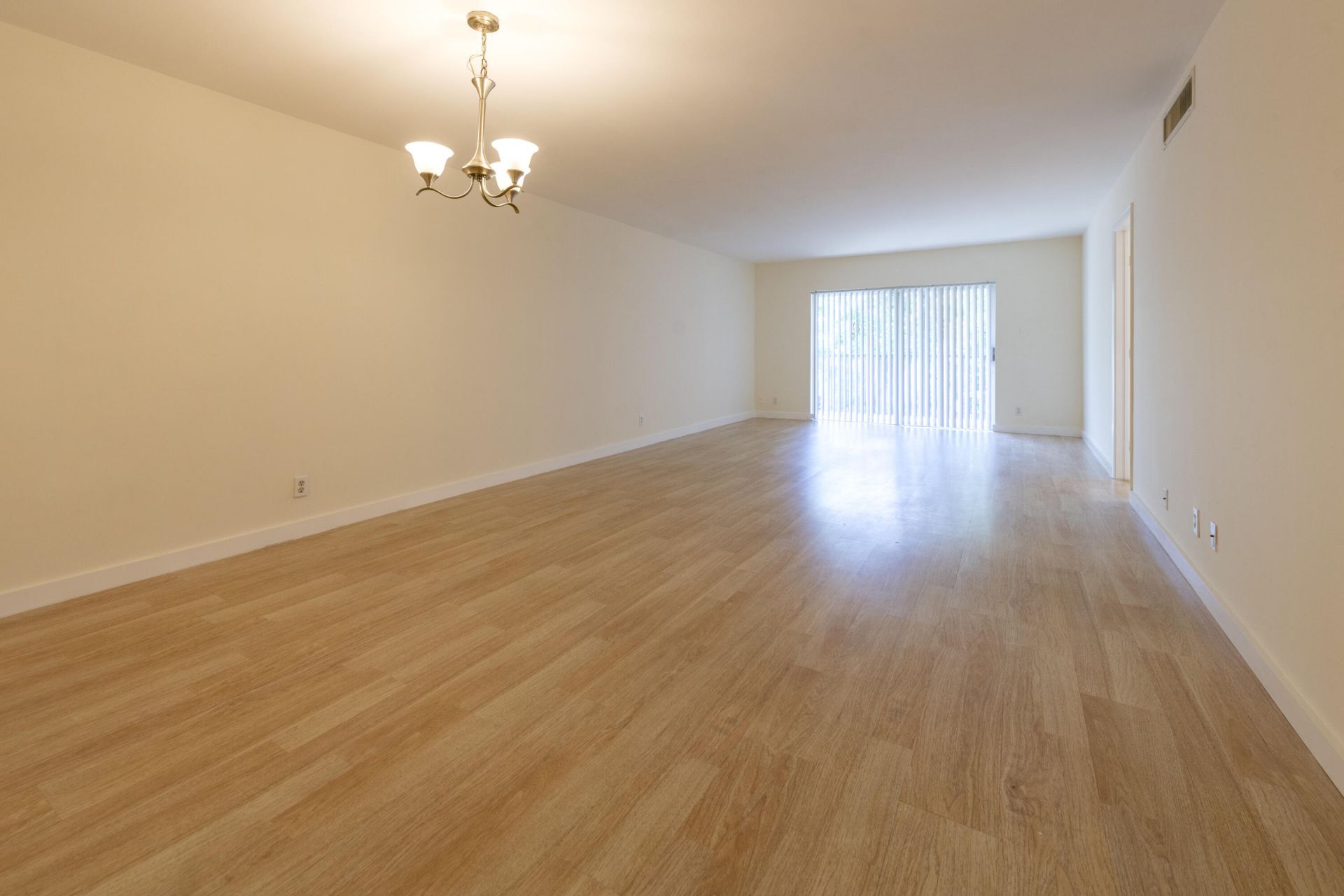 6061 N Falls Cir Drive, Unit 402, Lauderhill, FL 33319 Photo
