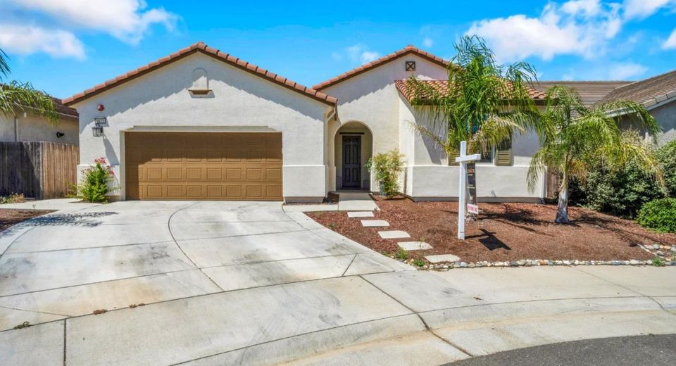 9475 Pasaje Pl, Elk Grove, CA 95624 Photo