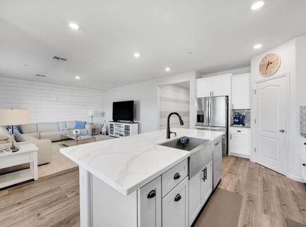 9475 Pasaje Pl, Elk Grove, CA 95624 Photo