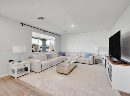9475 Pasaje Pl, Elk Grove, CA 95624 Photo