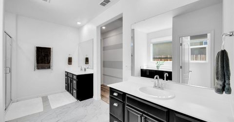9475 Pasaje Pl, Elk Grove, CA 95624 Photo